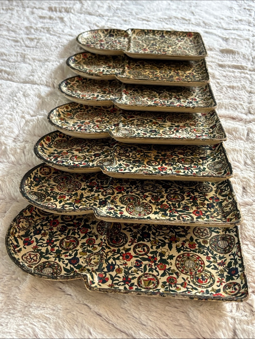7 piece rare vintage Set of Decorative Floral Pattern Trinket Trays!!